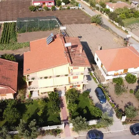 Guest house Fatos Biti *