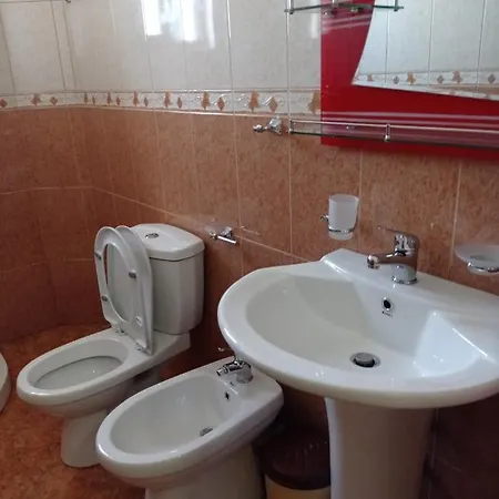 Fatos Biti Casa de hóspedes