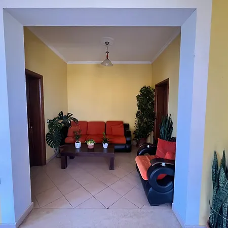 Casa de hóspedes Fatos Biti Divjake